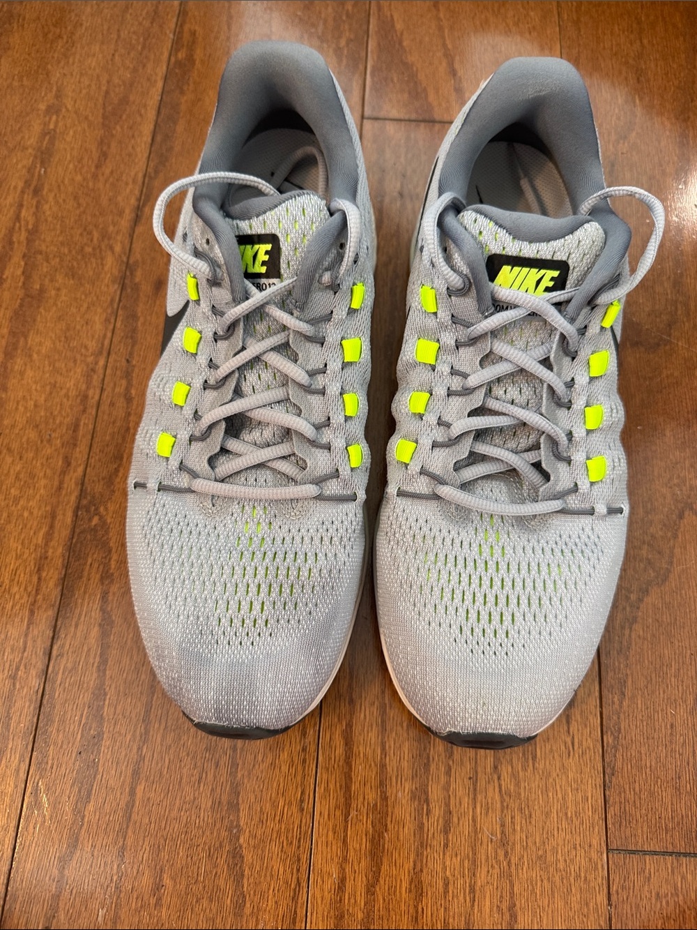 Nike Men's Vomero 12 Light Gray Running Sneakers with Neon Yellow Accents